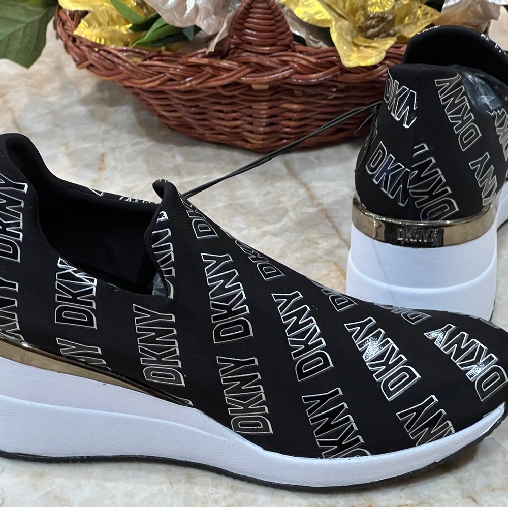 DKNY Payton Fashion Sneakers Signature Logo Women